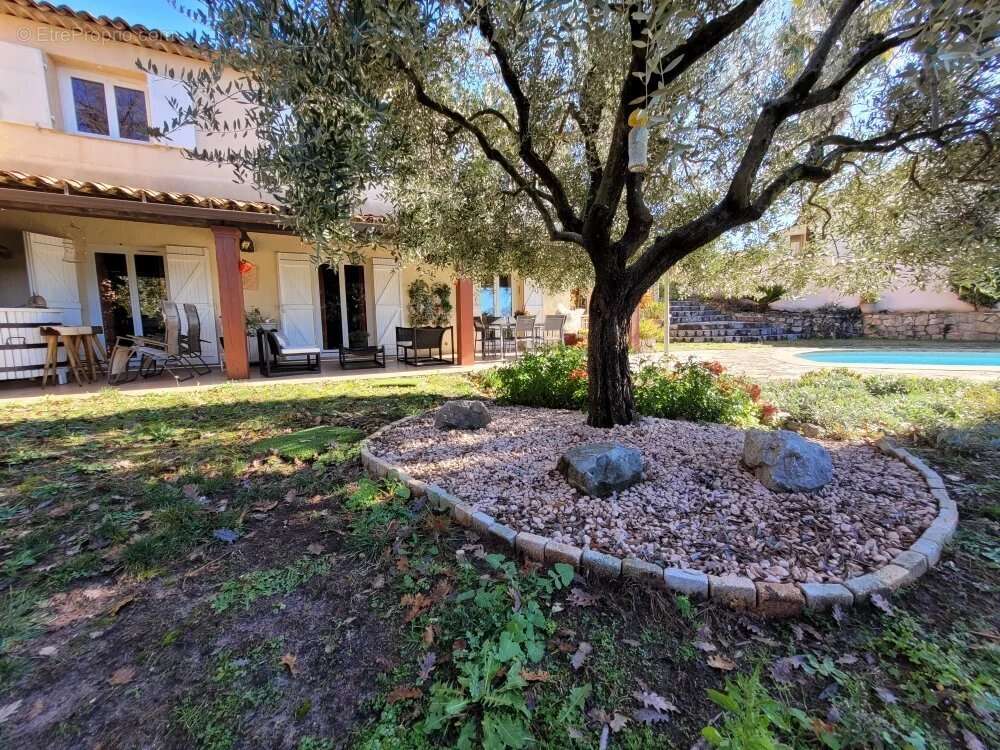 Maison à PEYMEINADE