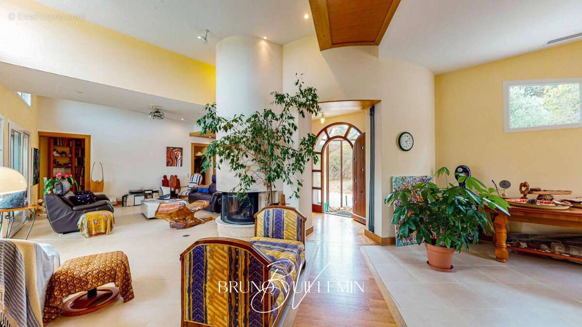 Maison à LEZIGNAN-CORBIERES
