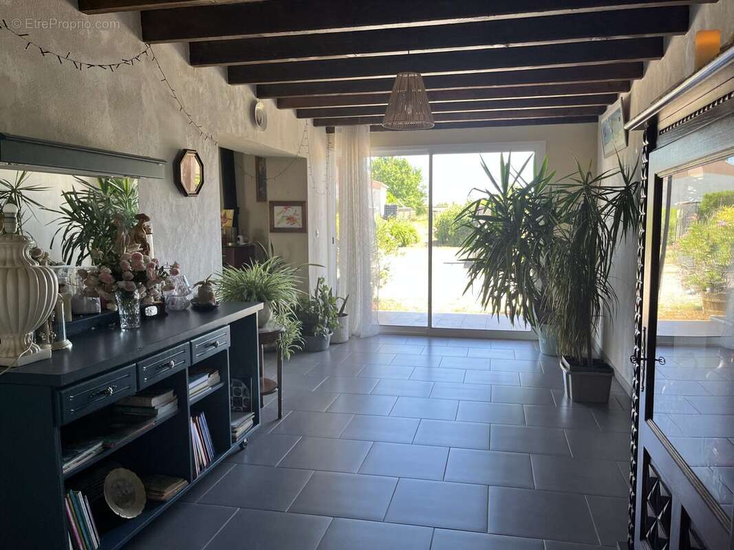 Maison 250 m² à Rancy  - photo 6