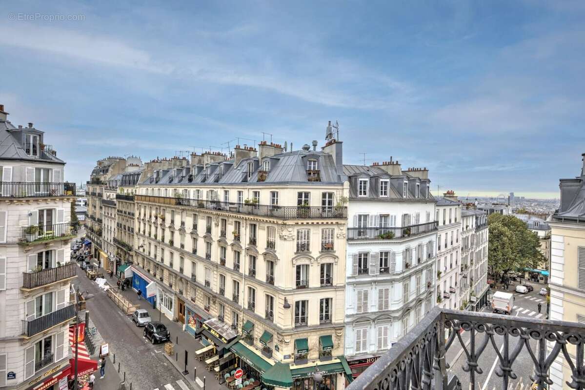 Appartement à PARIS-18E