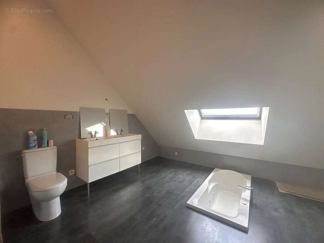 Appartement à SAULIEU