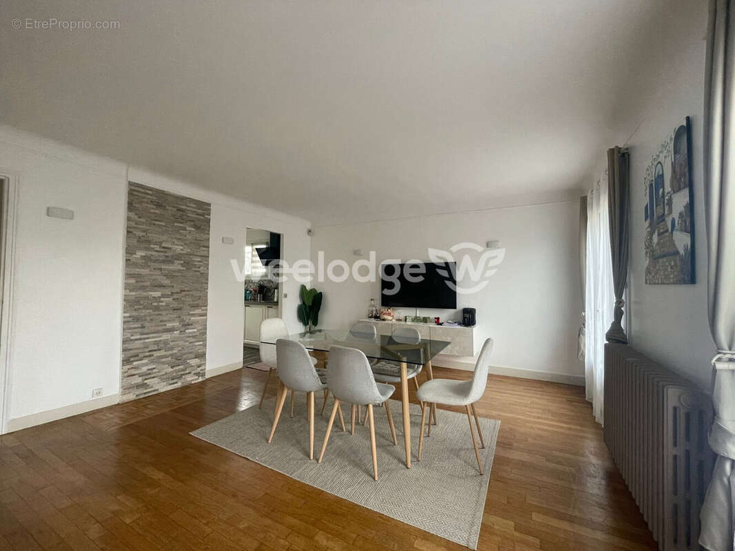 Salle à manger - Maison à SUCY-EN-BRIE