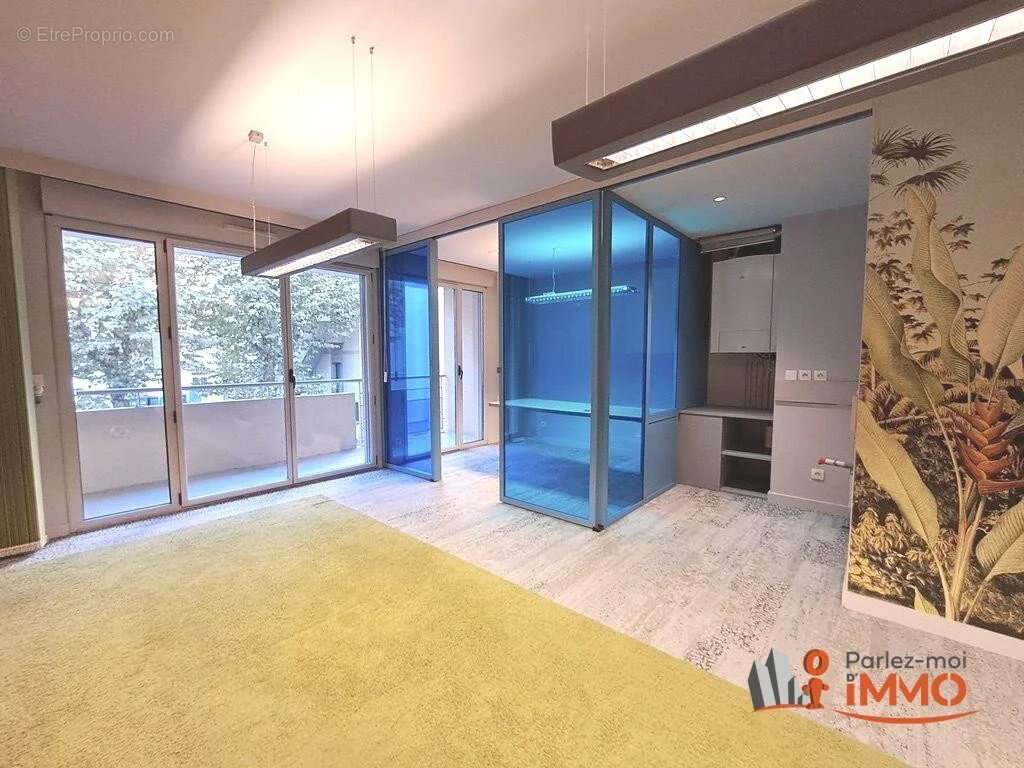 Commerce à SAINT-ETIENNE