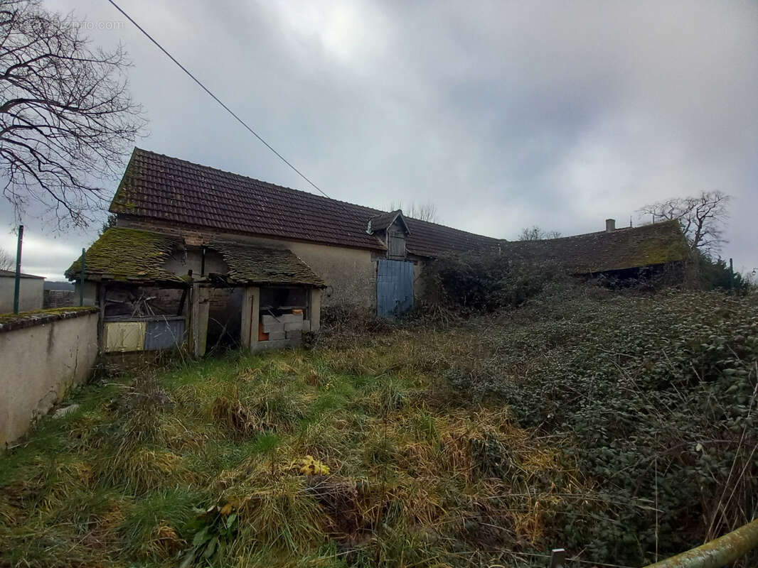 Maison à LA NOCLE-MAULAIX