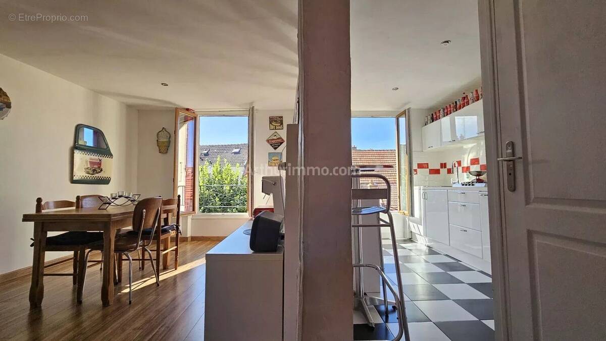 Appartement à MONTLHERY