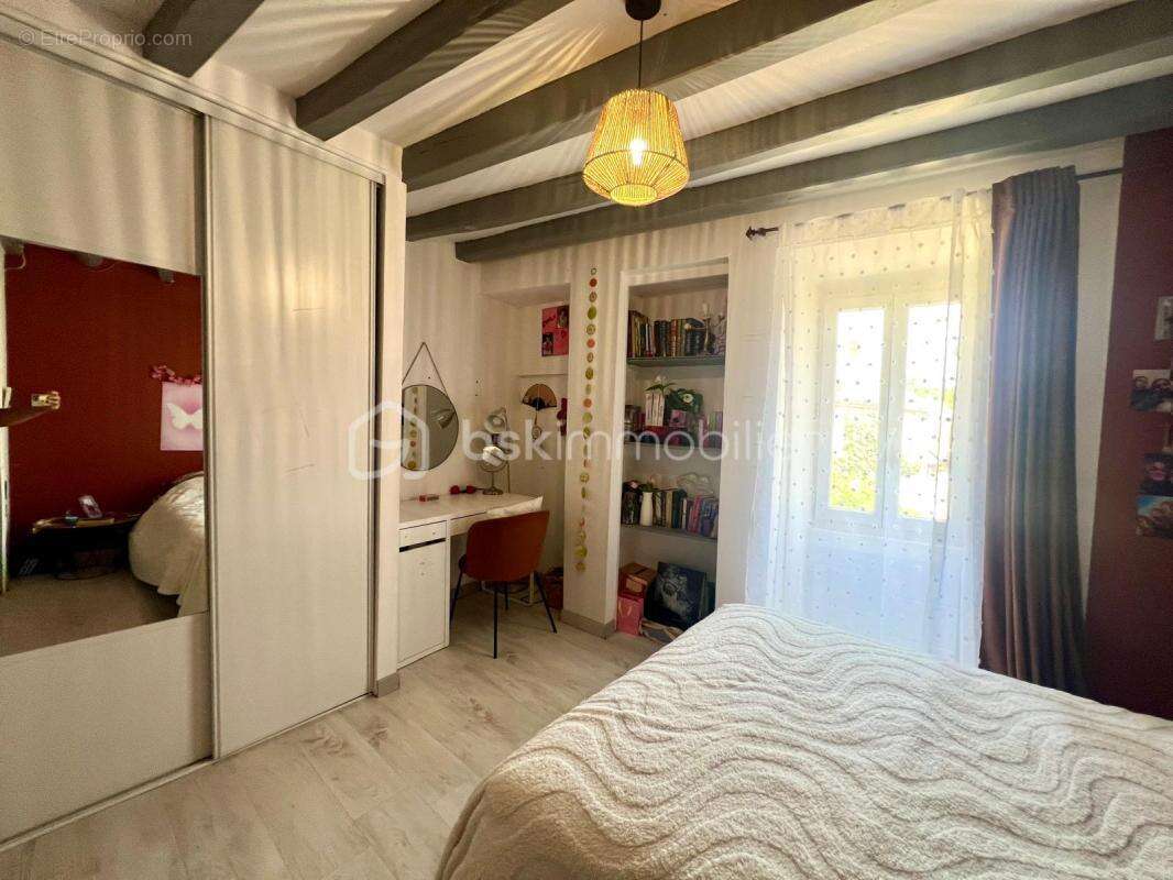 Maison à SACLAS