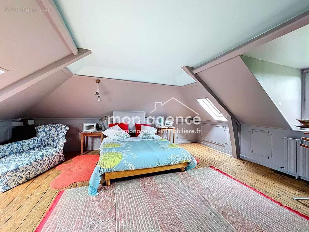 Maison à NEUFCHATEL-EN-BRAY