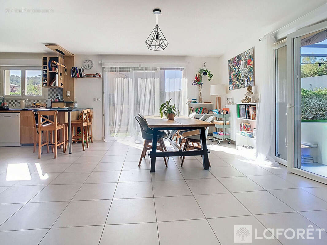 Maison à ENSUES-LA-REDONNE