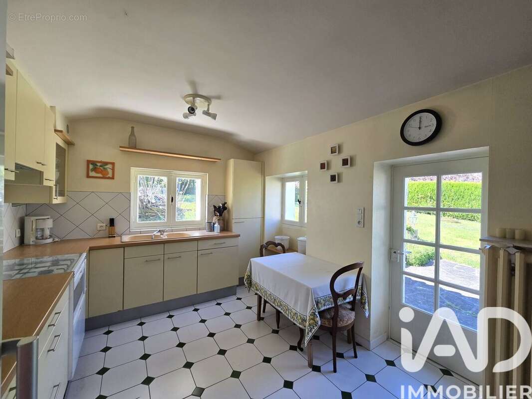 Photo 9 - Maison à VOUNEUIL-SOUS-BIARD