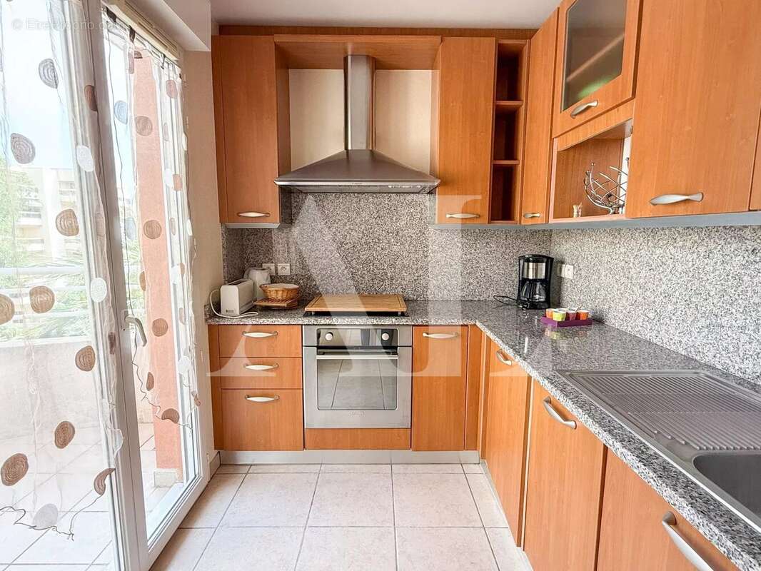 Appartement à VALLAURIS