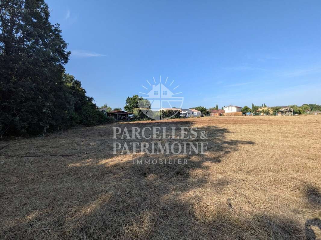 EXCLUSIVITÉ À BÉRAT  Terrain viabilisé de 837m² dans le lotissement "La Clef des Champs" - photo 4