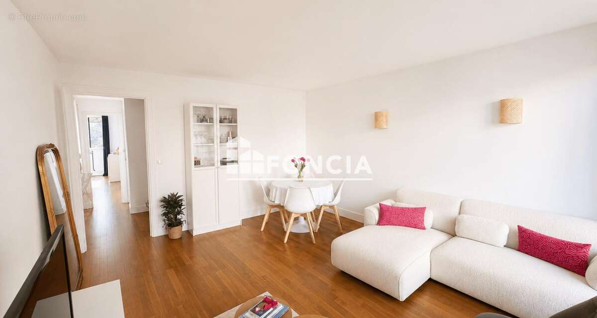 Appartement à VERSAILLES