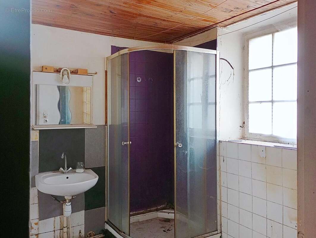 Maison 70 m² à Charras  - photo 8