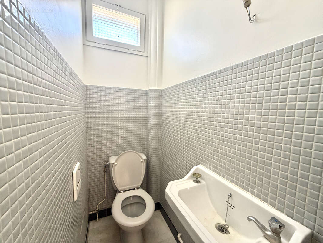 Appartement à CHARENTON-LE-PONT