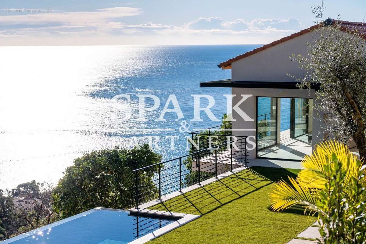 Maison à ROQUEBRUNE-CAP-MARTIN