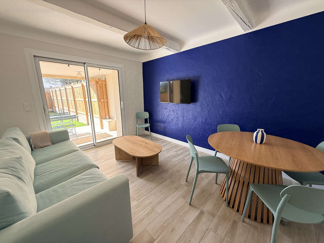 Maison à LES ISSAMBRES