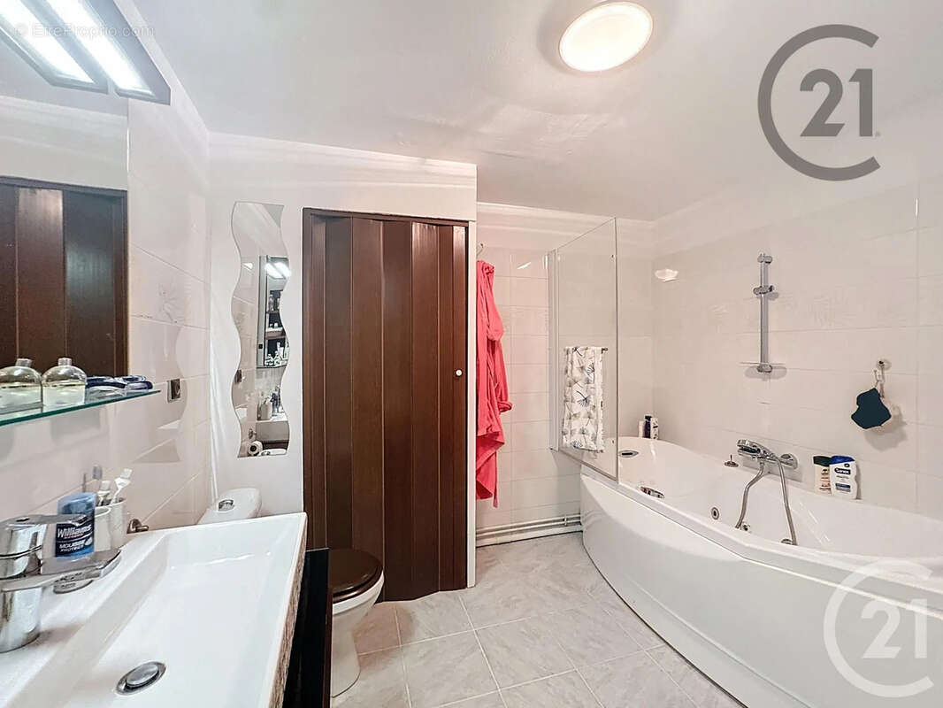 Maison à LES MARETS