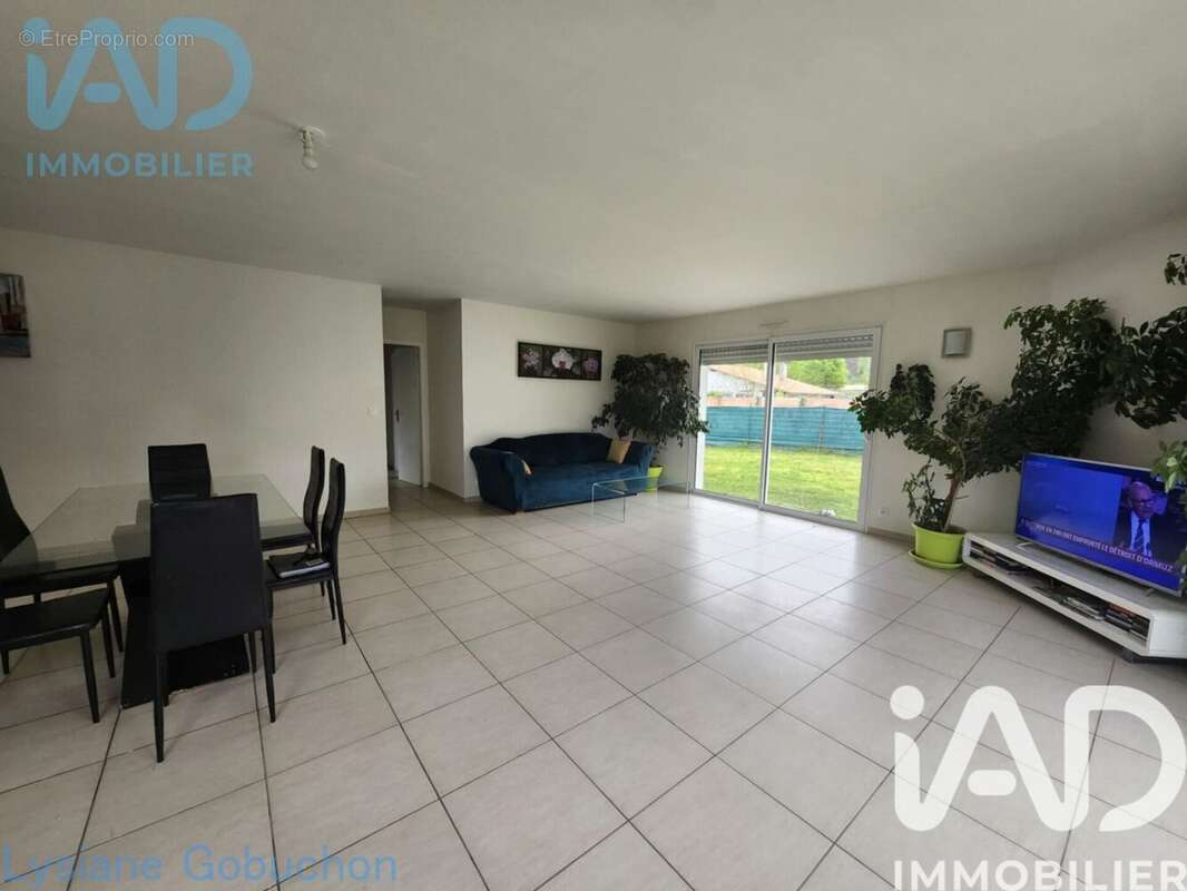 Photo 2 - Maison à LE PORGE