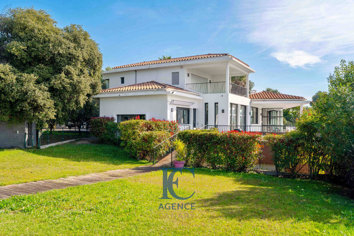 Maison à LA CADIERE-D'AZUR