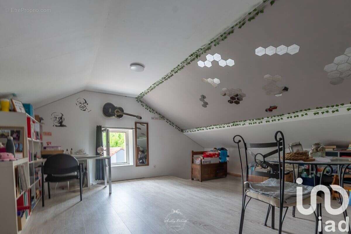 Photo 8 - Maison à AUDUN-LE-ROMAN