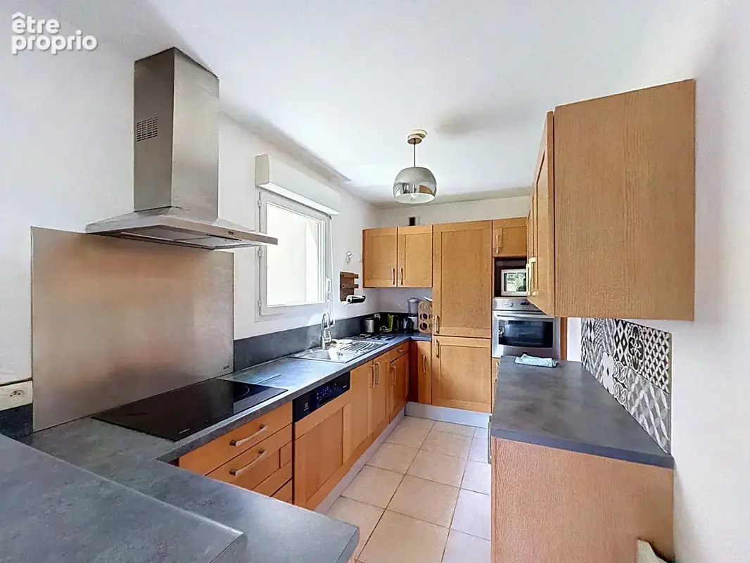 Appartement Villeneuve Les Avignon 4 pièce(s) 93 m2 avec terrasse - photo 6