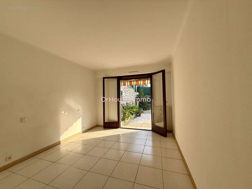 Appartement à CAGNES-SUR-MER