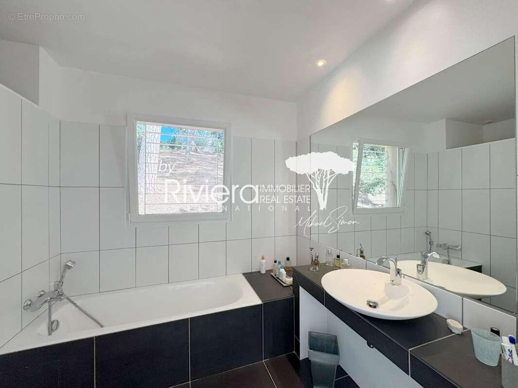 Maison à LA CROIX-VALMER