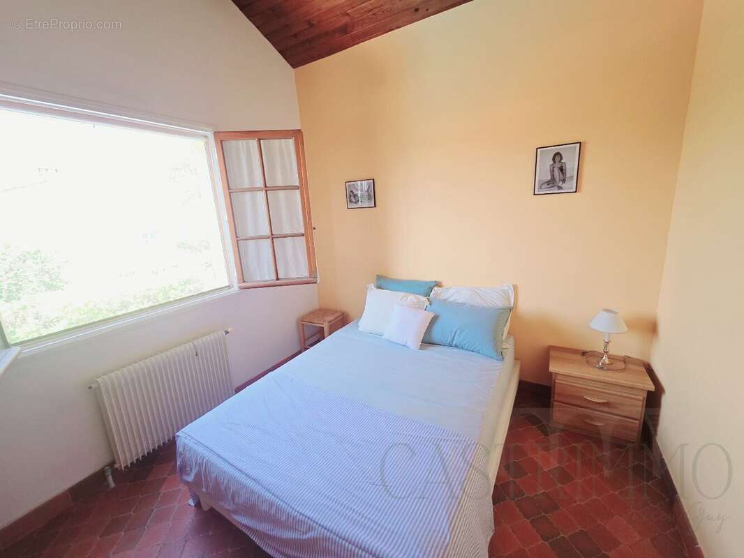 Villa T5 avec piscine et grand jardin - photo 8