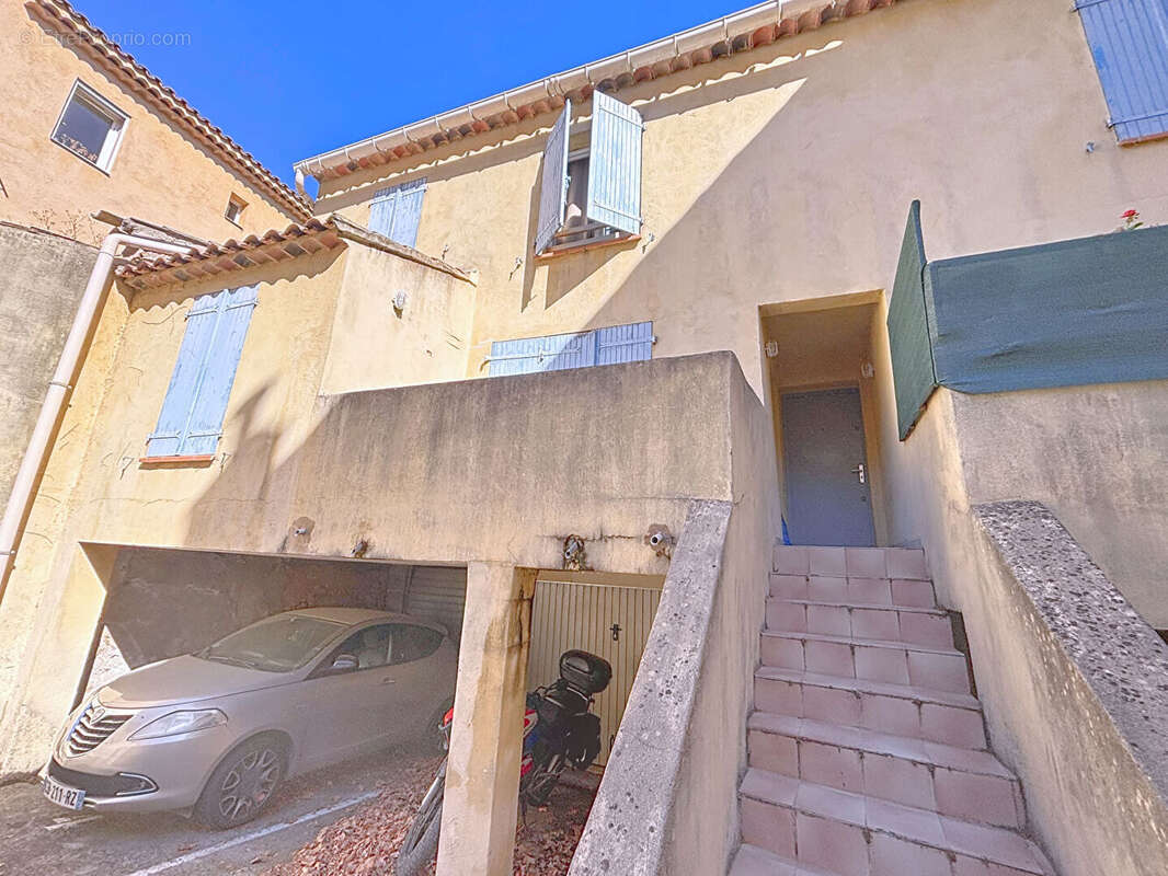 Appartement à PERTUIS