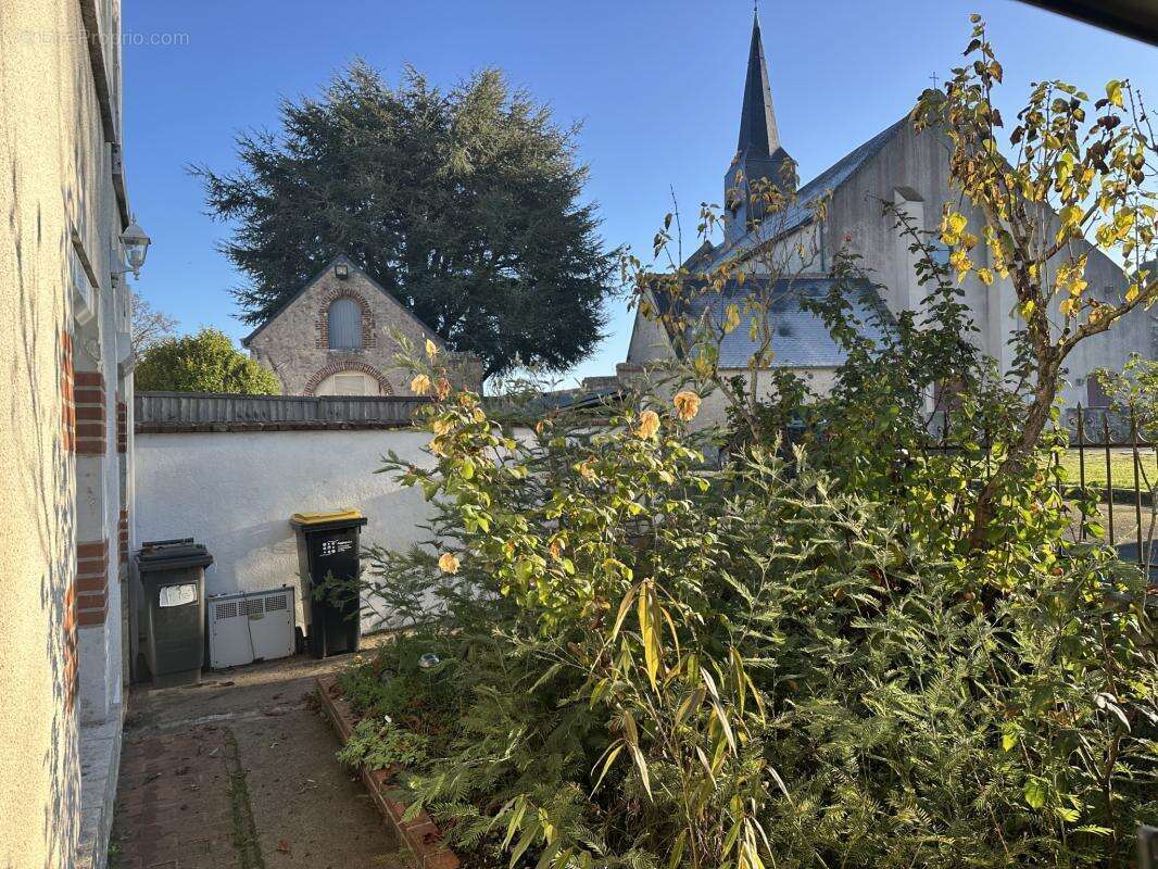Maison de bourg à 5' Nord de Blois - photo 2