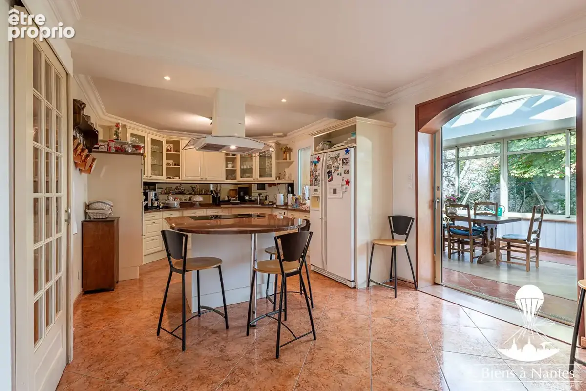 A VENDRE Propriété de 2 Maisons sur  2219 m² de terrain St Julien De Concelles - photo 2