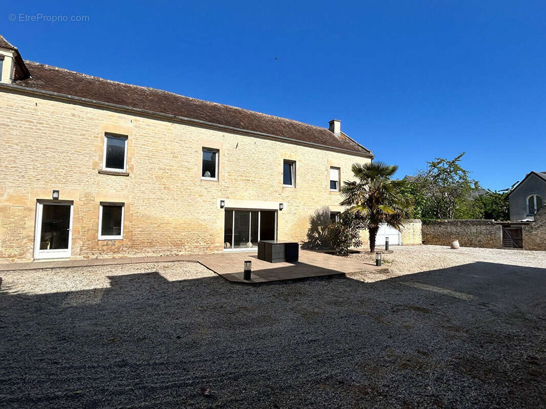 Maison à FLEURY-SUR-ORNE