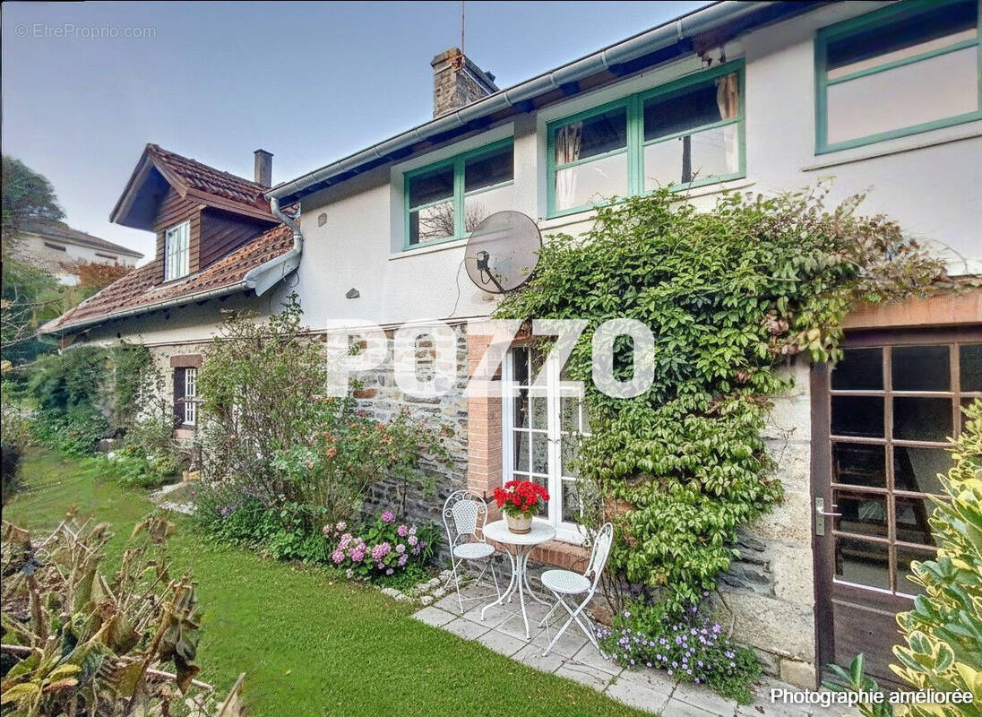 Maison à SAINT-JEAN-LE-THOMAS