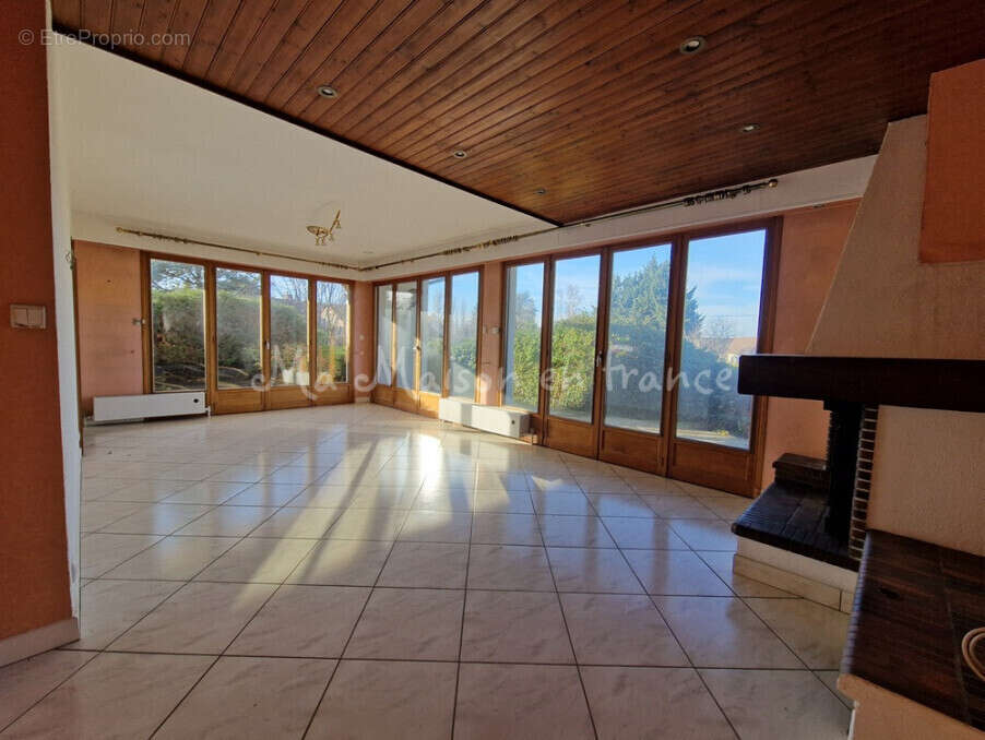 Maison à BELLERIVE-SUR-ALLIER