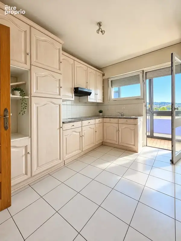 Gaillard   spacieux appartement 4 pièces de 95 m2 en étage élevé - photo 6