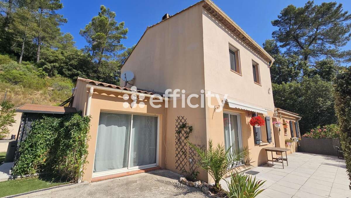 Maison à TARADEAU