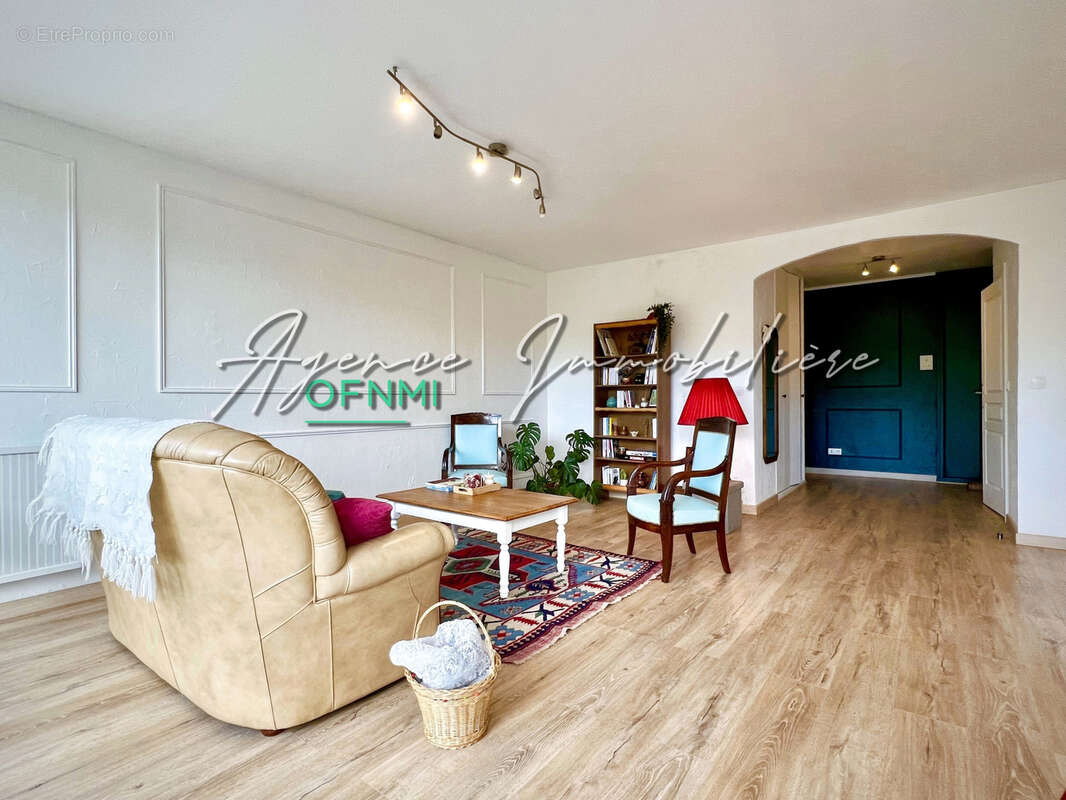 Appartement à SAINT-ETIENNE
