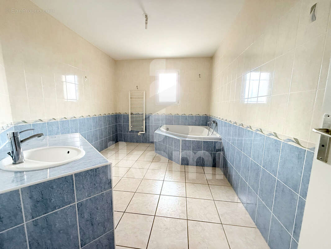 Maison à SAINT-RAMBERT-D'ALBON