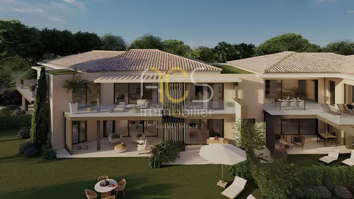 Sainte-Maxime - Appartement T2 de 49 m² avec jardin et terrasse - 200m de la plage - photo 2