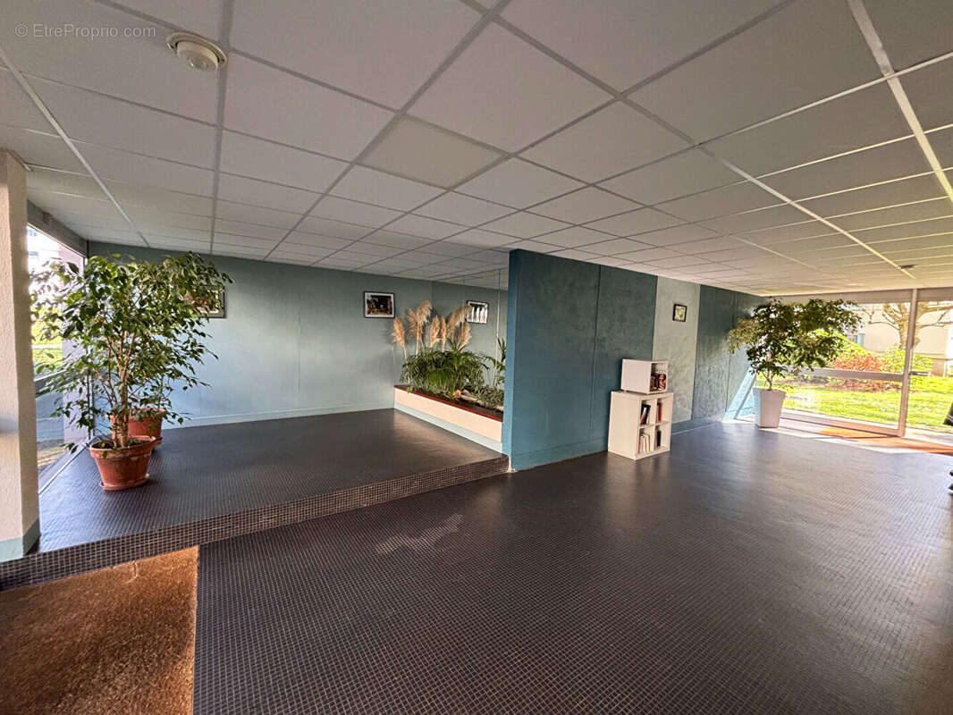 Appartement à MONT-SAINT-AIGNAN