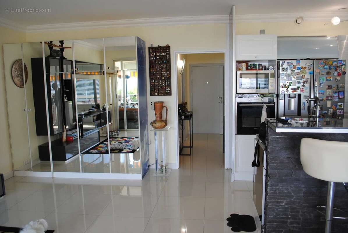 Appartement à VILLENEUVE-LOUBET