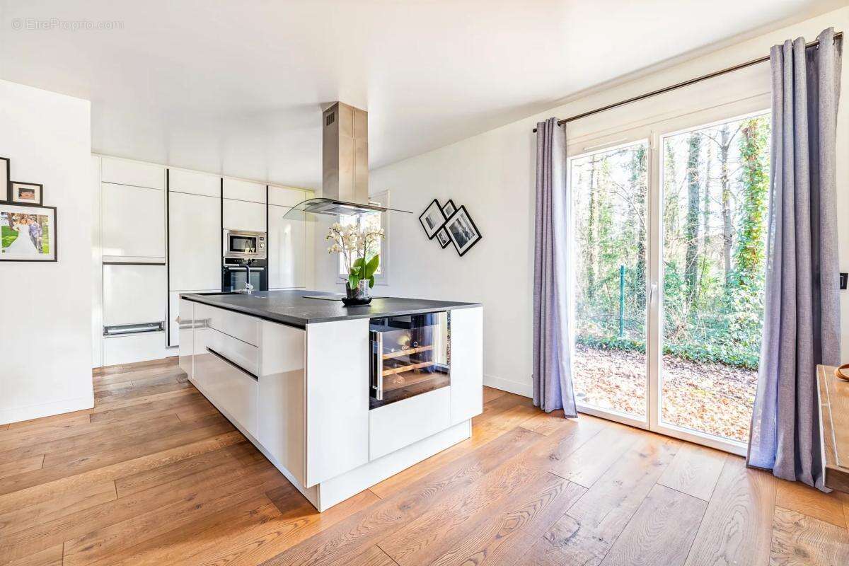 Maison à SAINT-FARGEAU-PONTHIERRY