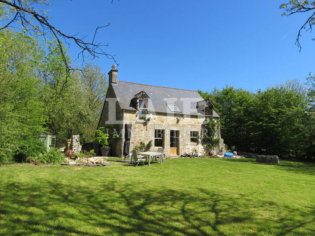Maison à PRE-EN-PAIL