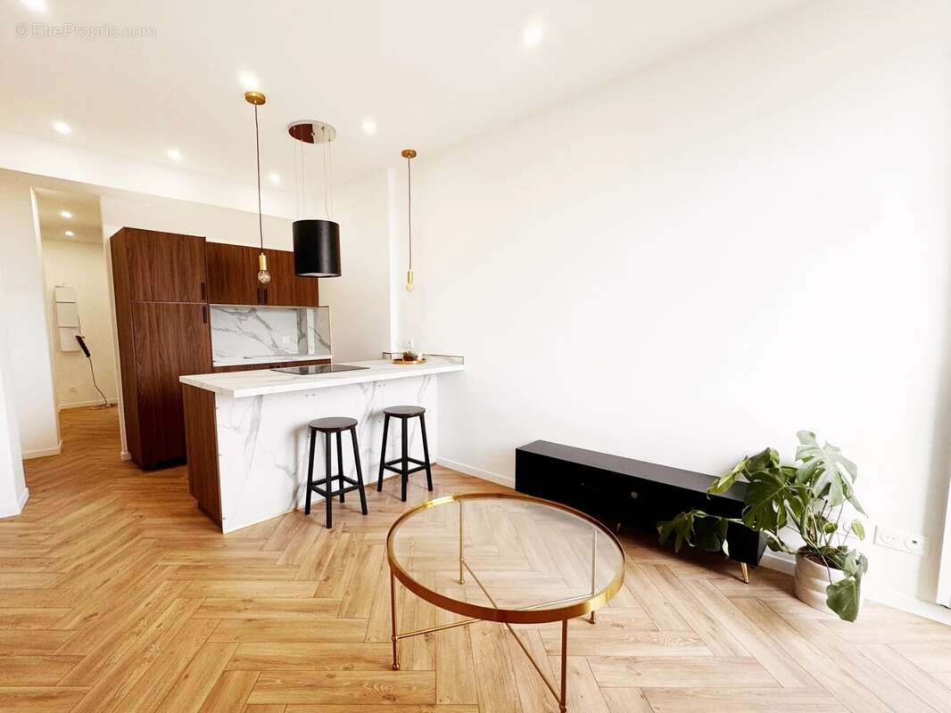 Appartement à BEAUSOLEIL