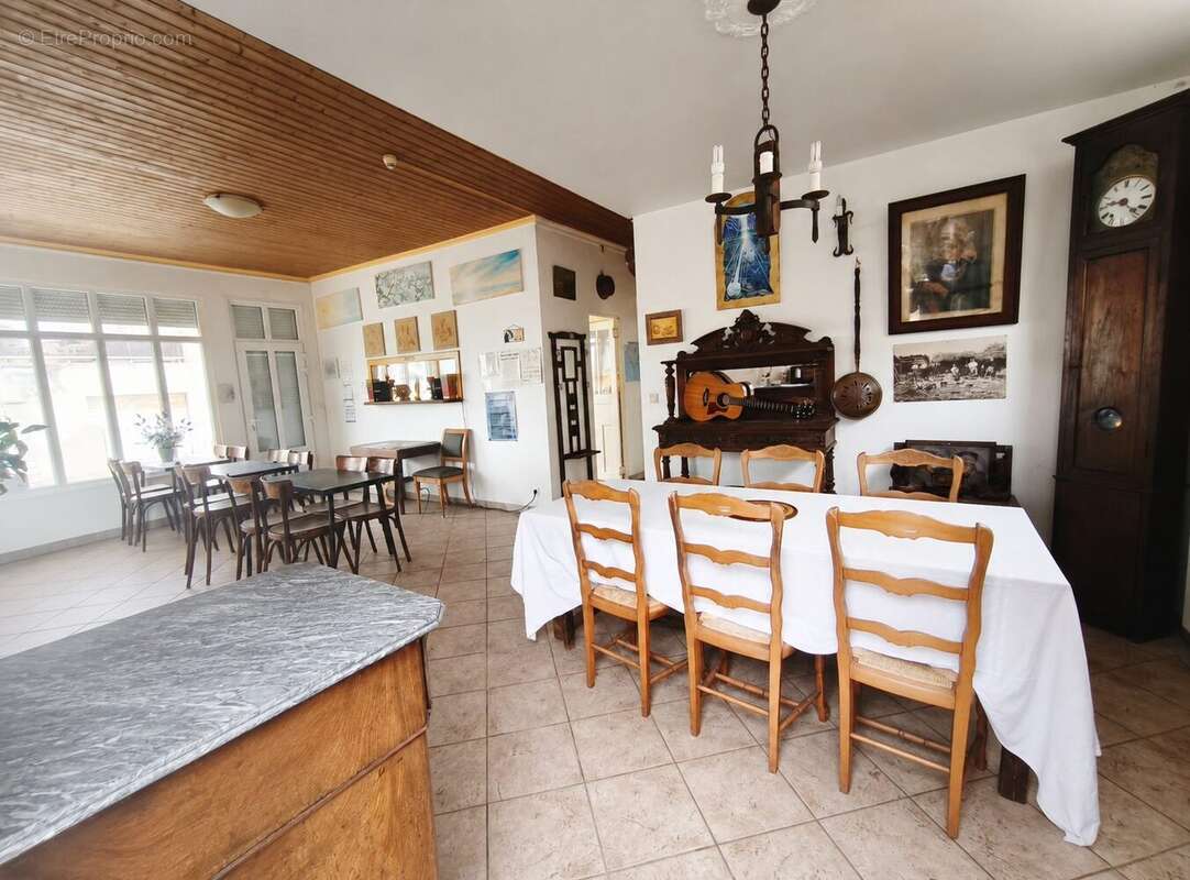 Appartement à SAINT-MICHEL-CHEF-CHEF