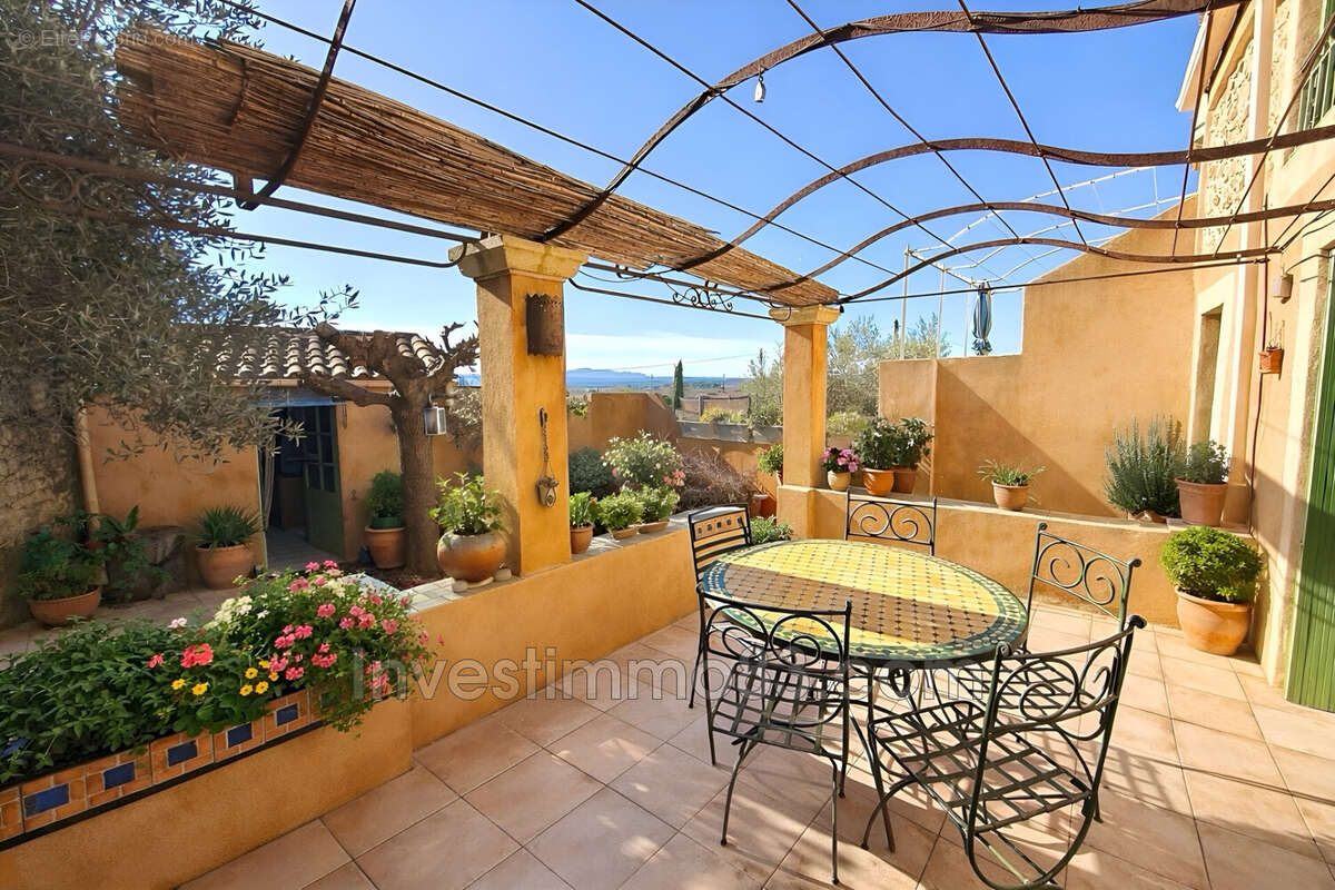 Maison à POURRIERES