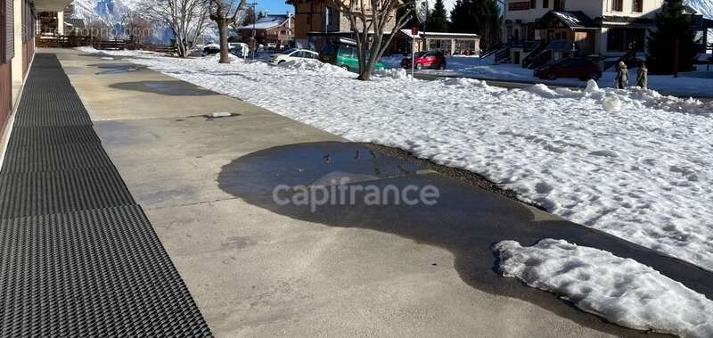 Commerce à FONTCOUVERTE-LA-TOUSSUIRE
