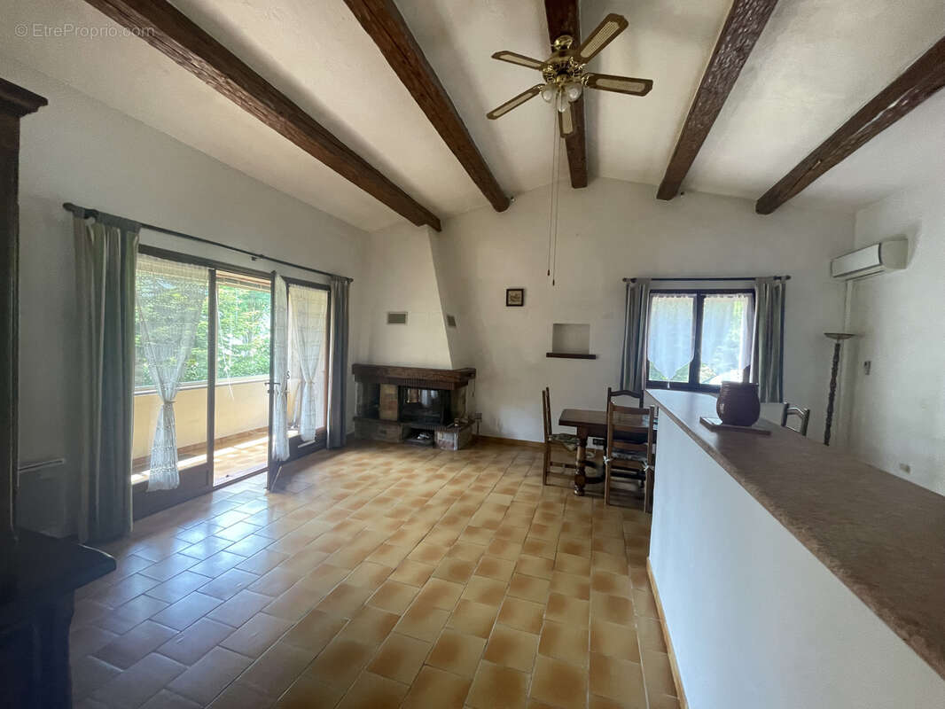 Maison à SERANON