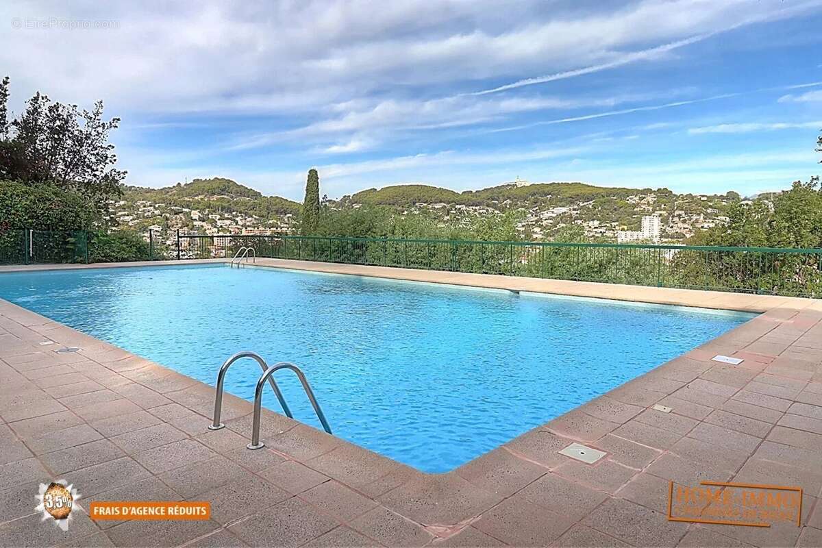 Appartement à VALLAURIS