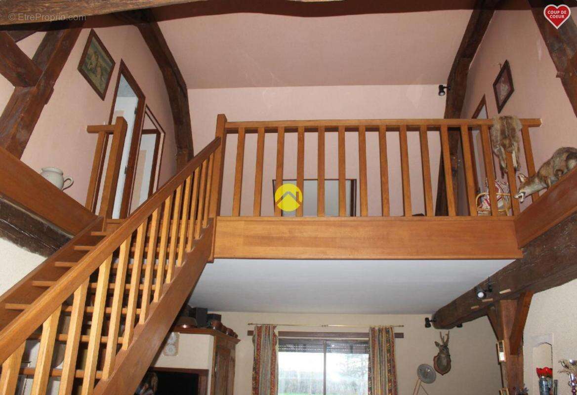 Maison à SAINT-LEOPARDIN-D'AUGY